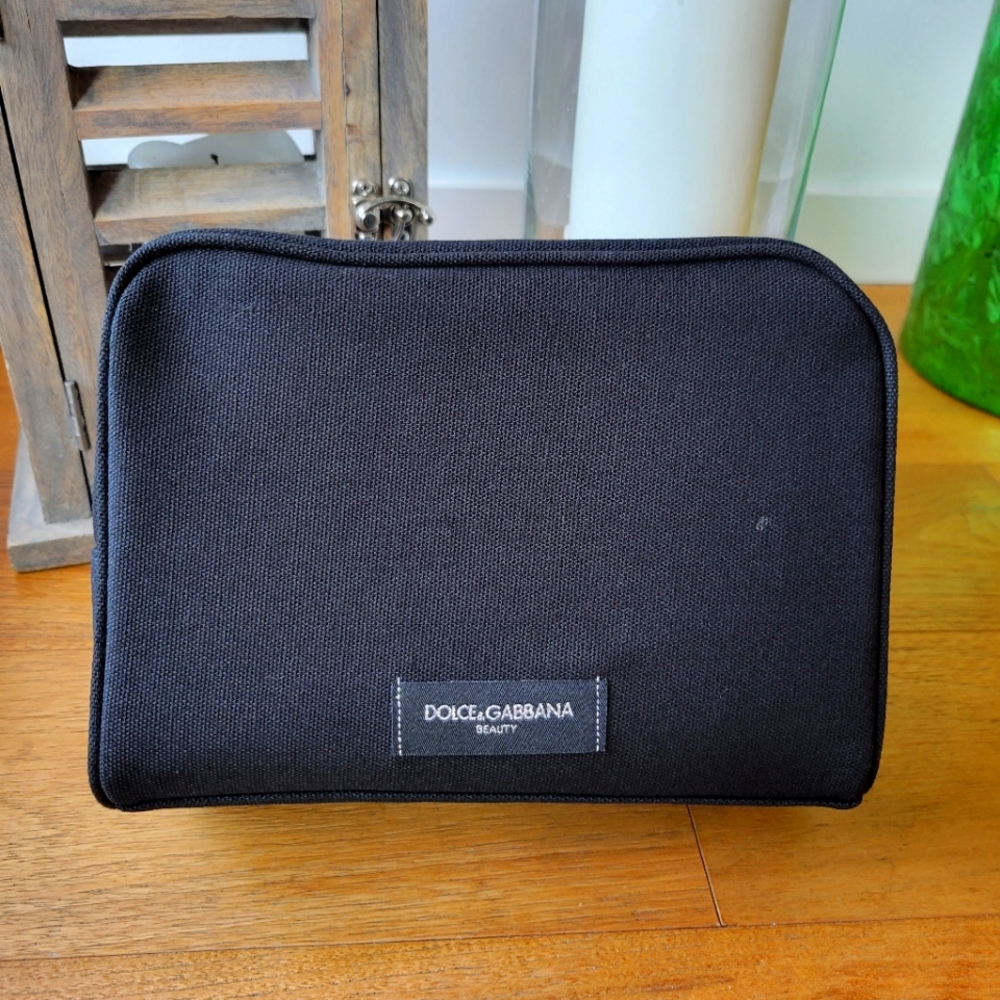 D&G 👝 pouch